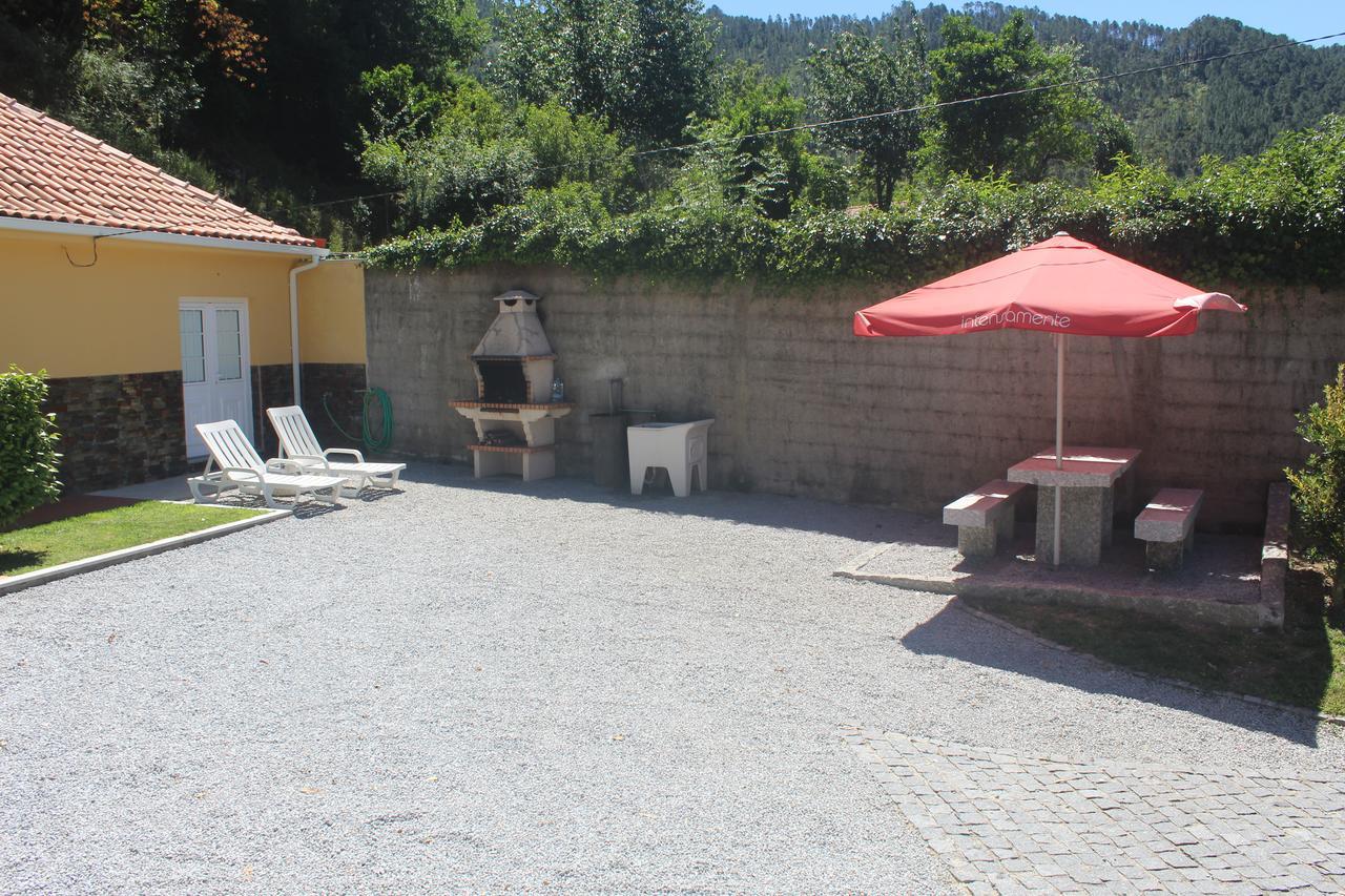 Casinha Dos Cubos Villa Geres Kültér fotó